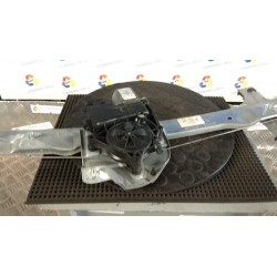 ALZACRISTALLO ELETTR. PORTA ANT. C/MOTORINO SX. 069 PEUGEOT 208 (01/12-11/15) HM01 9673154480