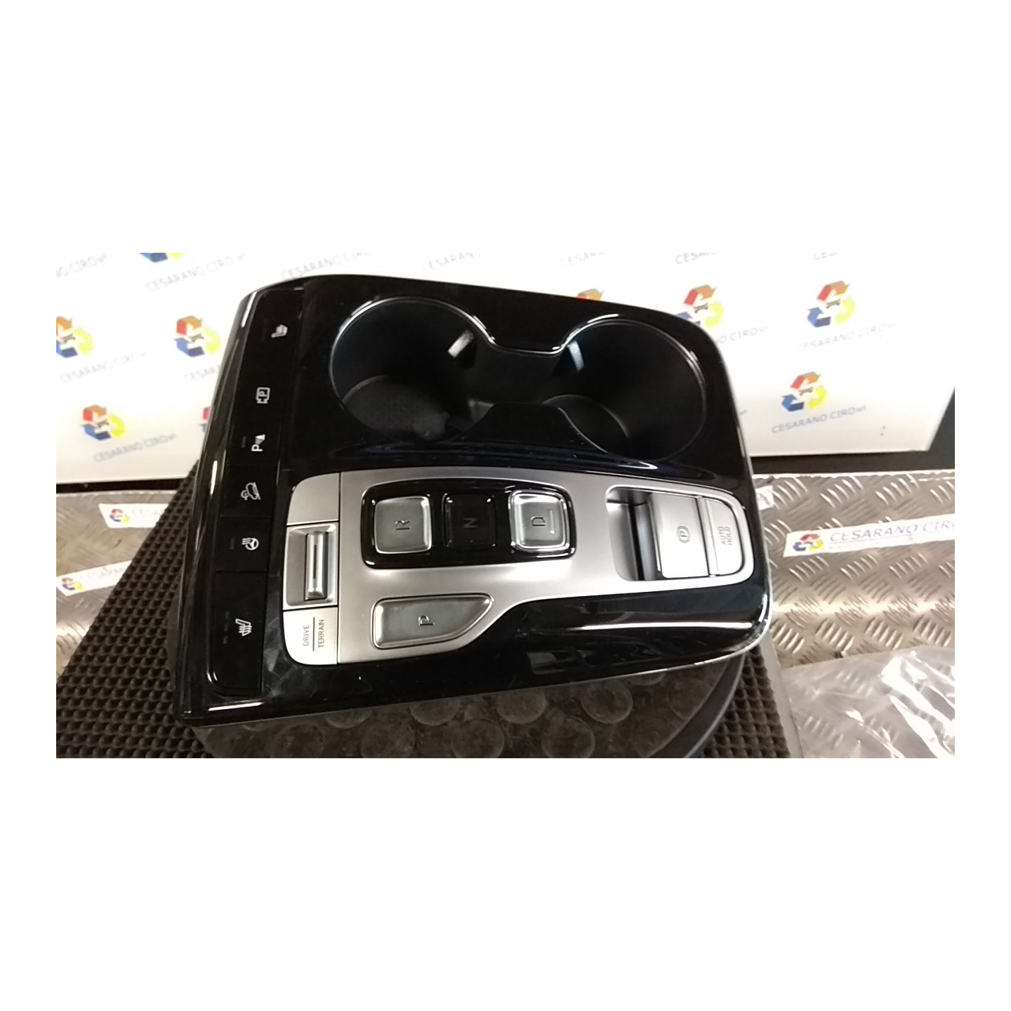BLOCCO COMANDI MULTIFUNZIONE CONSOLLE CENTRALE 155 HYUNDAI TUCSON PLUG-IN (04/21-) G4FT 93350CZ220UAY