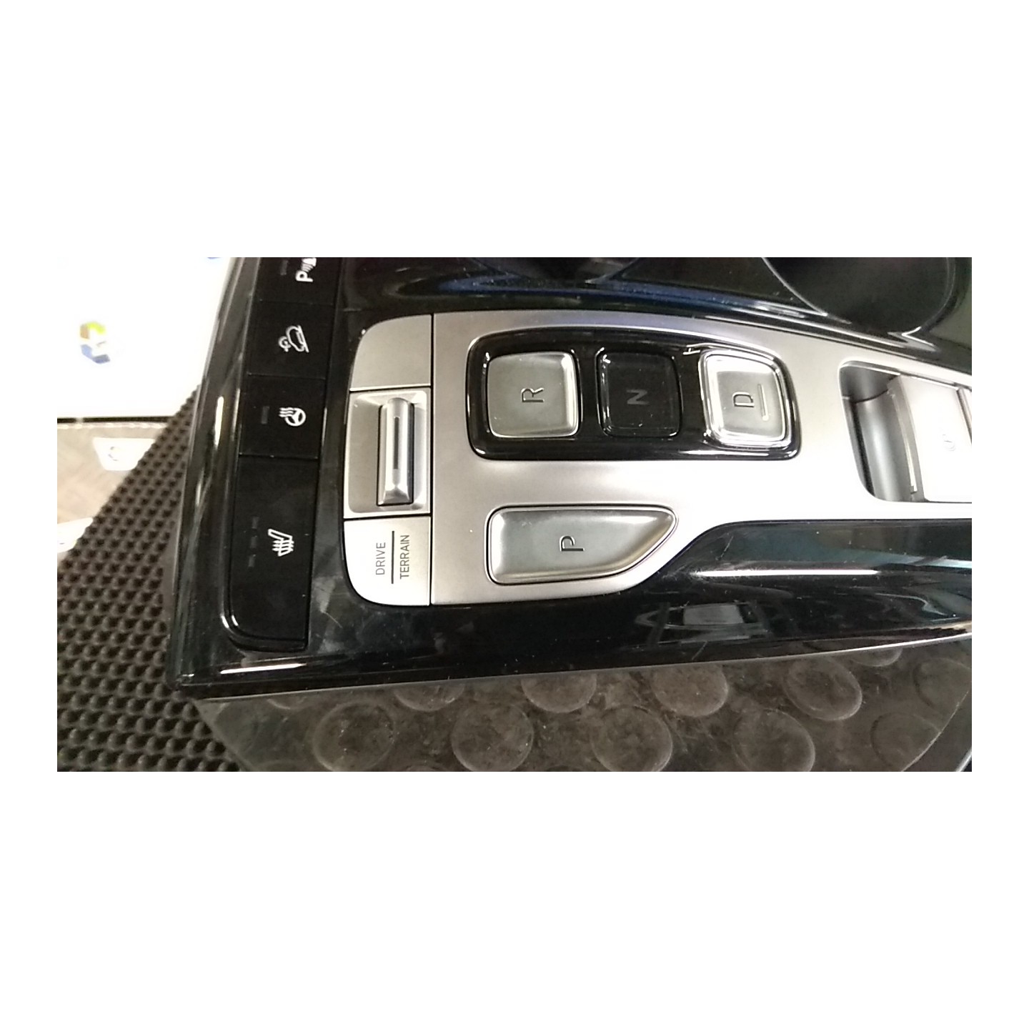 BLOCCO COMANDI MULTIFUNZIONE CONSOLLE CENTRALE 155 HYUNDAI TUCSON PLUG-IN (04/21-) G4FT 93350CZ220UAY