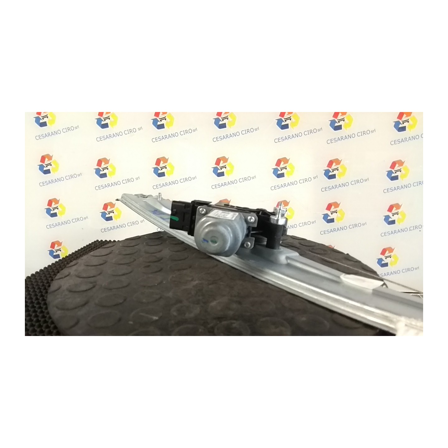 ALZACRISTALLO ELETTR. PORTA ANT. DX. 164 HYUNDAI TUCSON PLUG-IN (04/21-) G4FT 82404N7000