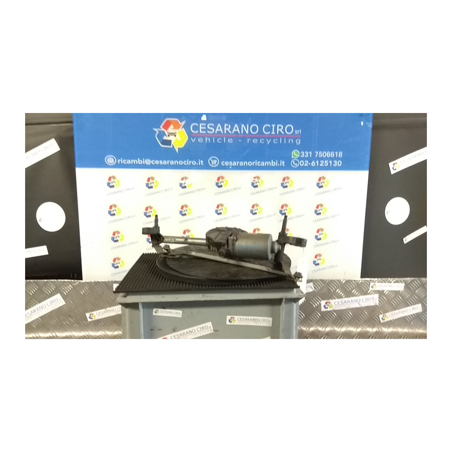 MECCANISMO TERGIPARABREZZA CON MOTORINO 045 OPEL CORSA (S07) (07/06-02/11) A13DTR 13182340