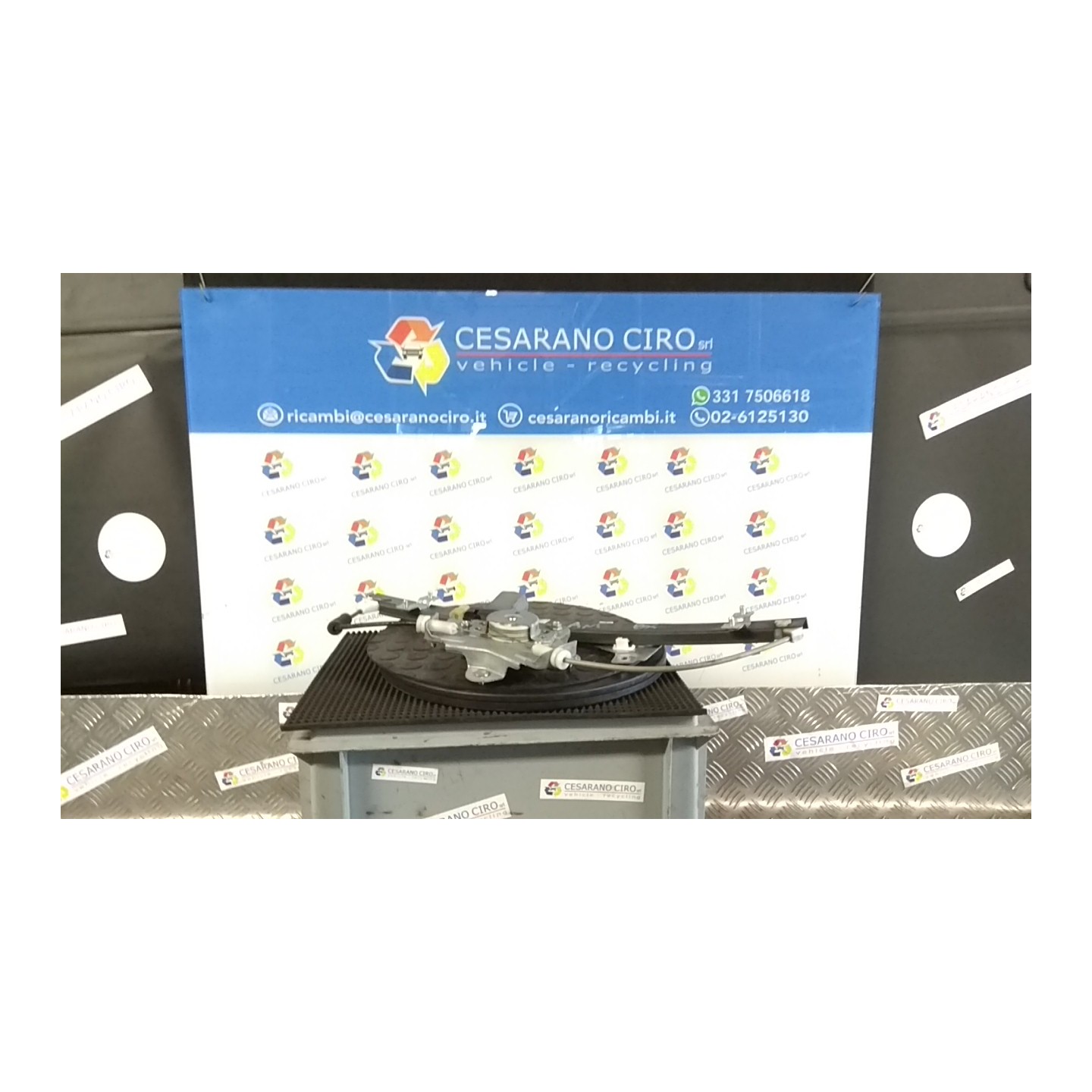 ALZACRISTALLO ELETTR. PORTA ANT. C/MOTORINO DX. 080 KIA PICANTO 1A SERIE (02/04-10/08 G4HG 8240207010