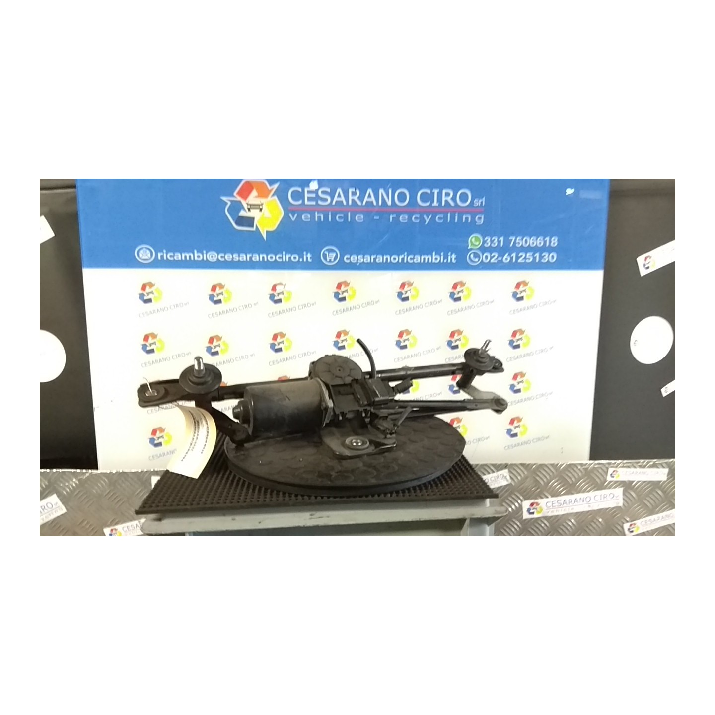 MECCANISMO TERGIPARABREZZA CON MOTORINO 132 KIA SPORTAGE 2A SERIE (10/04-05/11 G4GC 981001F000