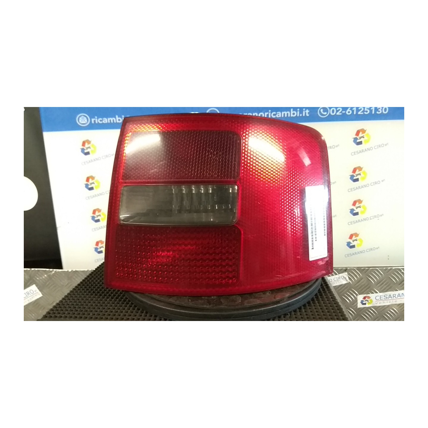FANALE POST. DX. 002 AUDI A6 (4B) (05/01-01/05) AKE 4B9945096F3FZ