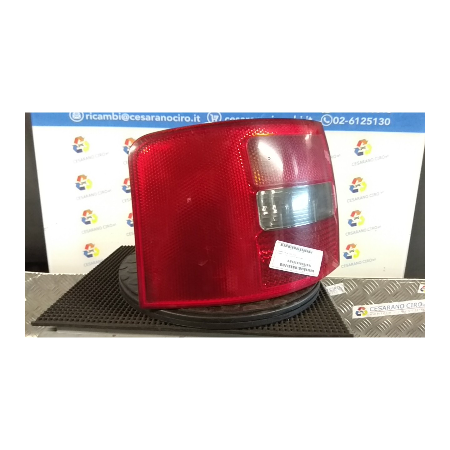 FANALE POST. SX. 003 AUDI A6 (4B) (05/01-01/05) AKE 4B9945095F3FZ