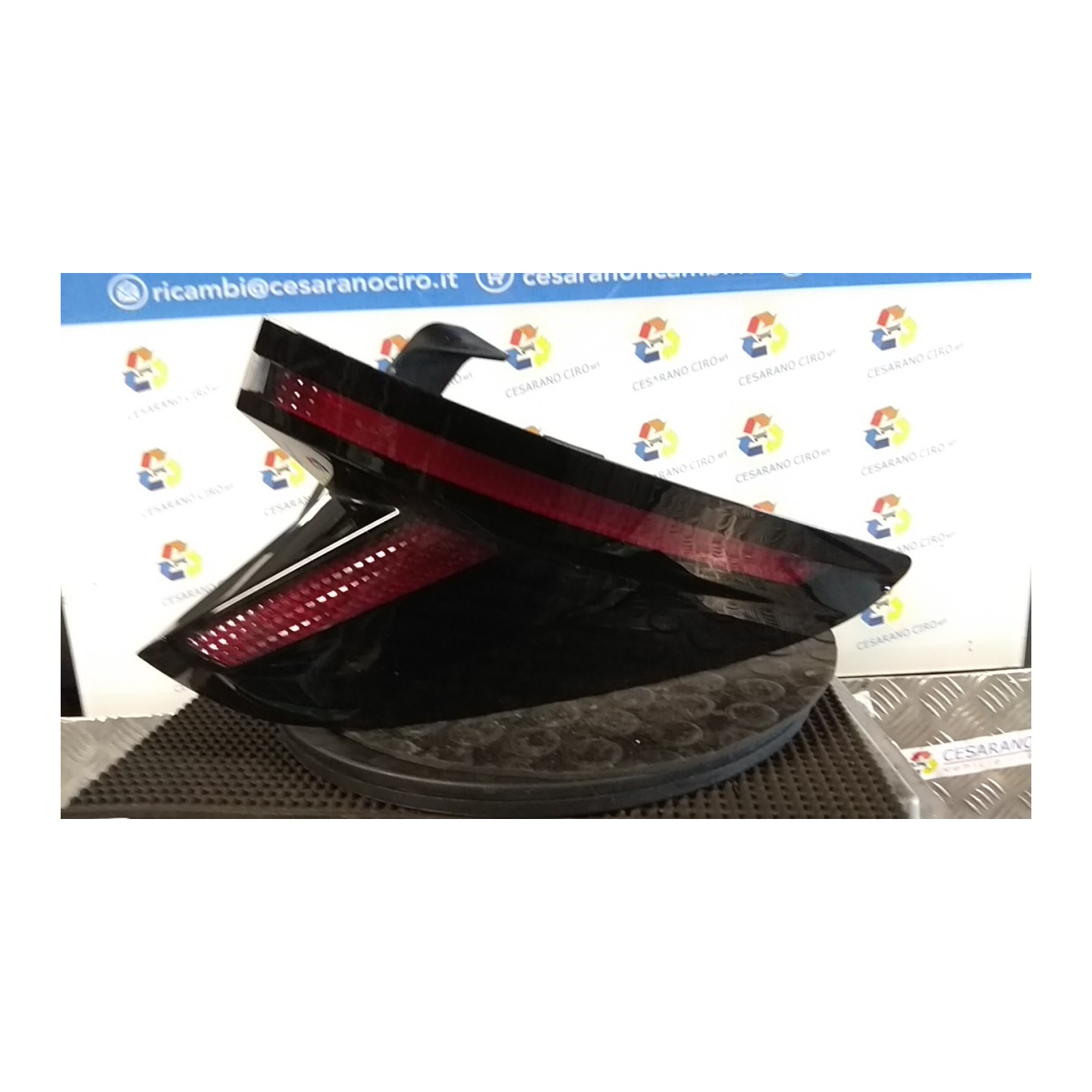FANALE POST. PARTE EST. LED DX. 027 HYUNDAI TUCSON PLUG-IN (04/21-) G4FT 92402N7100