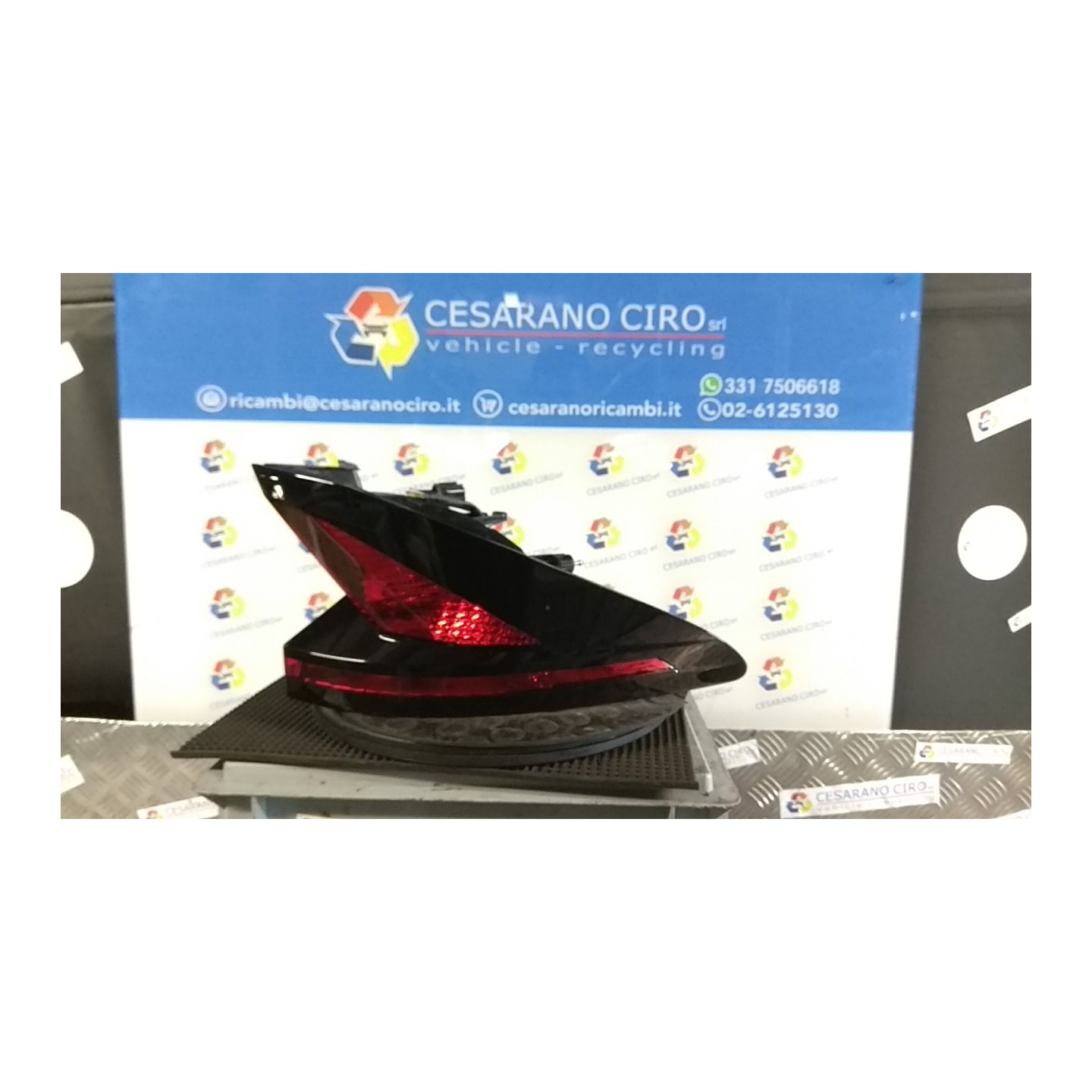 FANALE POST. PARTE EST. SX. 030 HYUNDAI TUCSON PLUG-IN (04/21-) G4FT 92401N7000