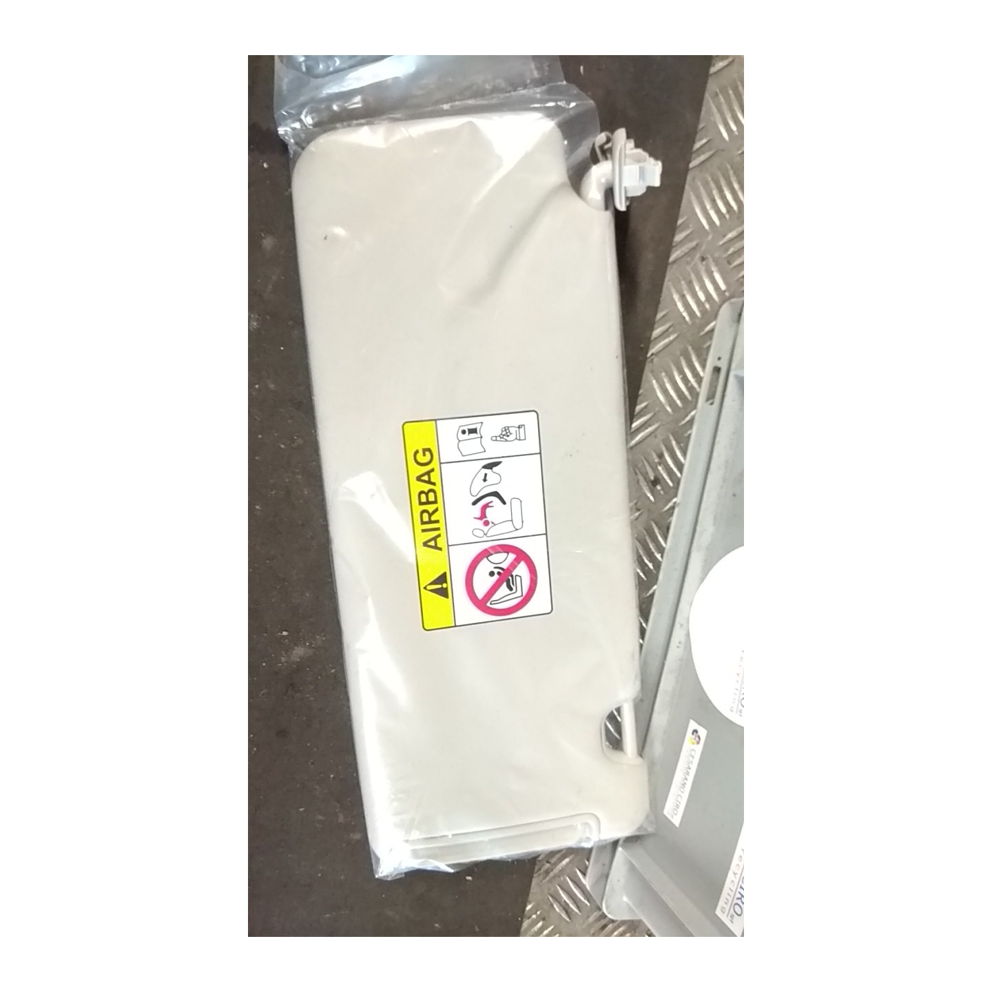 ALETTA PARASOLE PARABREZZA P/POWER ONE TOUCH SAFETY DX. 032 HYUNDAI TUCSON PLUG-IN (04/21-) G4FT 85220N9350NNB