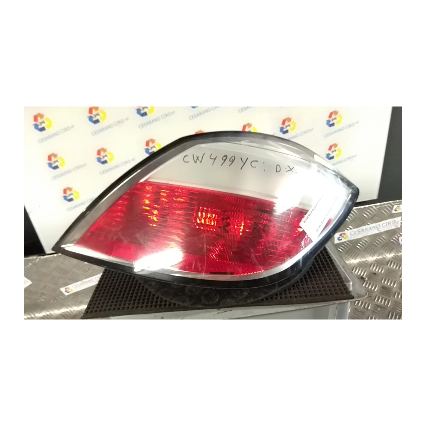 FANALE POST. HELLA DX. 077 OPEL ASTRA (A04) (01/04-03/11) Z16XEP 93190305
