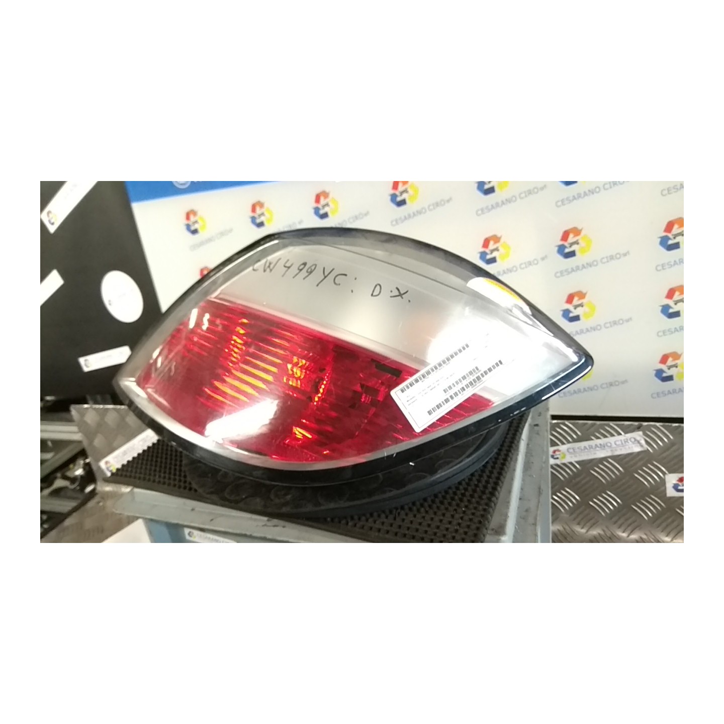 FANALE POST. HELLA DX. 077 OPEL ASTRA (A04) (01/04-03/11) Z16XEP 93190305