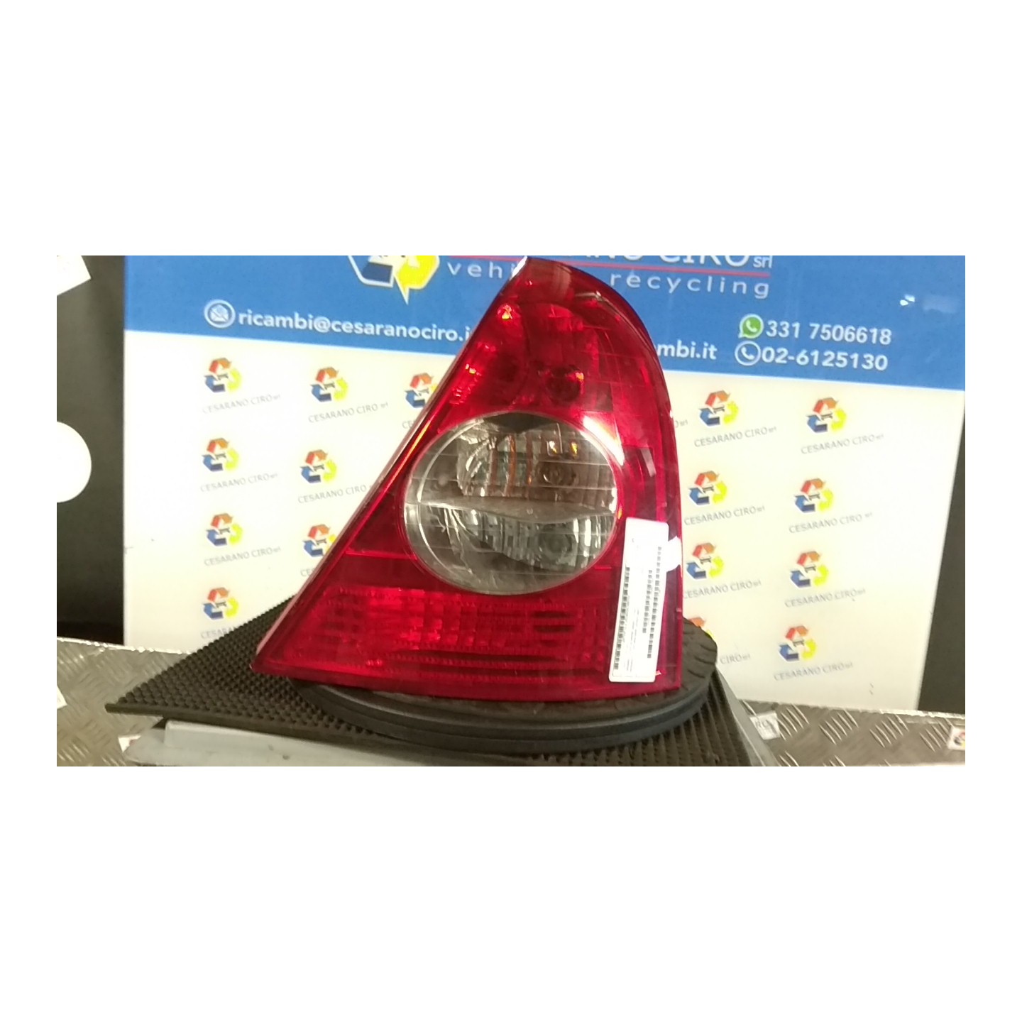 FANALE POST. DX. 153 RENAULT CLIO 2A SERIE (05/01-11/10) D7FG7 8200917487