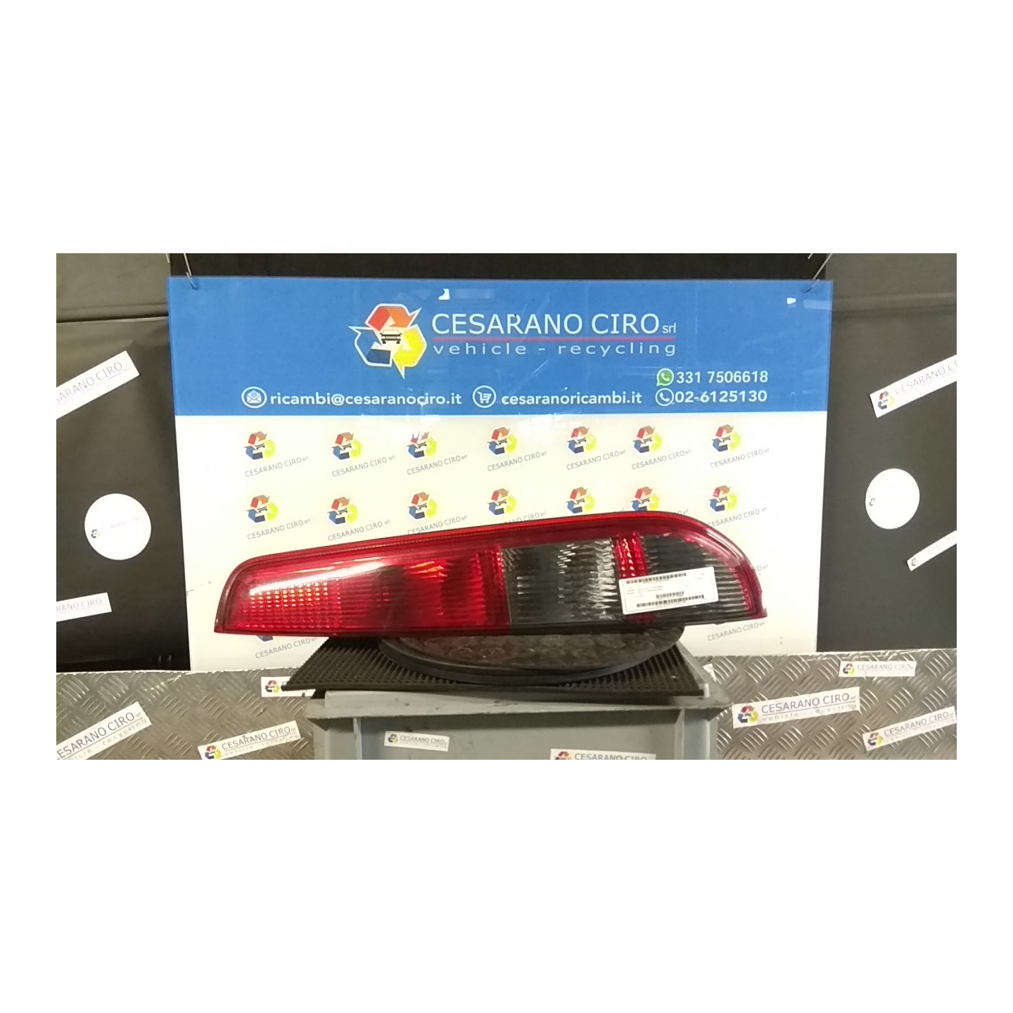 FANALE POST. DX. 233 FORD FOCUS (CAP) (11/04-06/08) HXDA 1420466