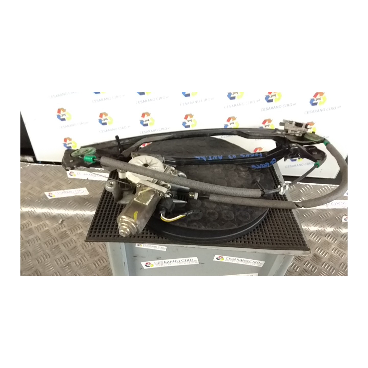 ALZACRISTALLO ELETTR. PORTA ANT. C/MOTORINO DX. 263 FORD FOCUS (CAK) (10/01-04/05) FYDB 1331612