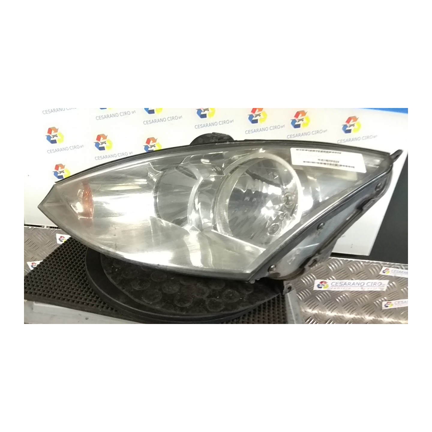 PROIETTORE SX. 266 FORD FOCUS (CAK) (10/01-04/05) FYDB 1343658