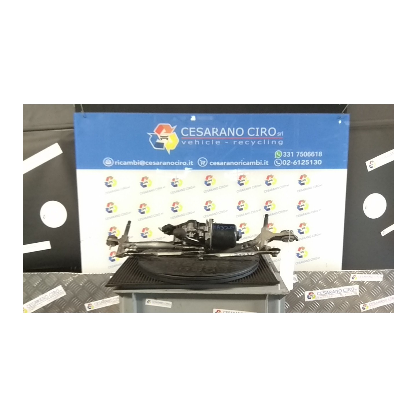 MECCANISMO TERGIPARABREZZA CON MOTORINO 002 CITROEN DS3 (11/09-01/16) 8FP 6405QC