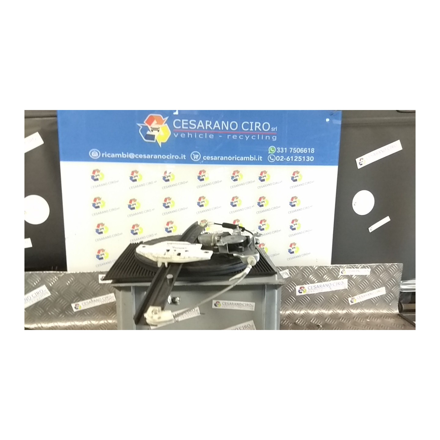 ALZACRISTALLO ELETTR. PORTA POST. DX. 042 OPEL ANTARA (L07) (02/07-07/11) Z20S 96624335