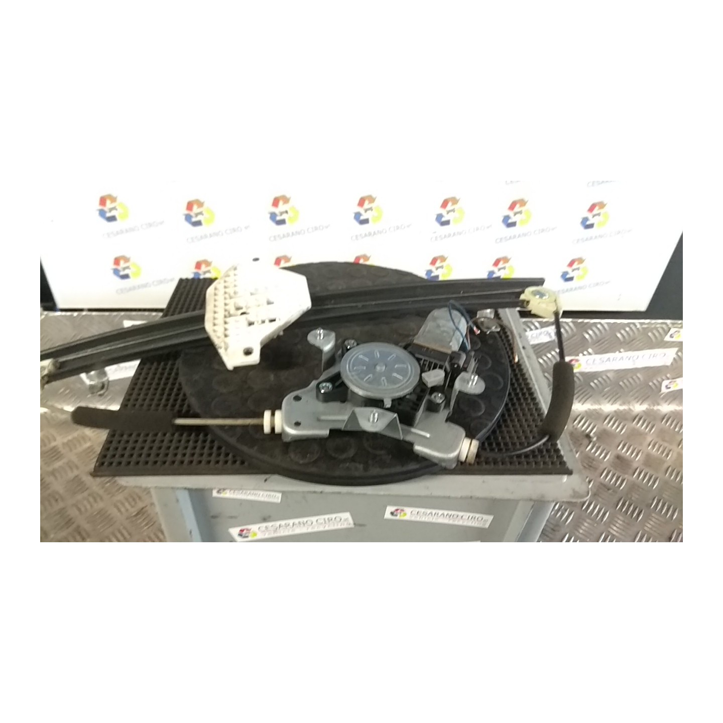 ALZACRISTALLO ELETTR. PORTA ANT. DX. 043 OPEL ANTARA (L07) (02/07-07/11) Z20S 96624333