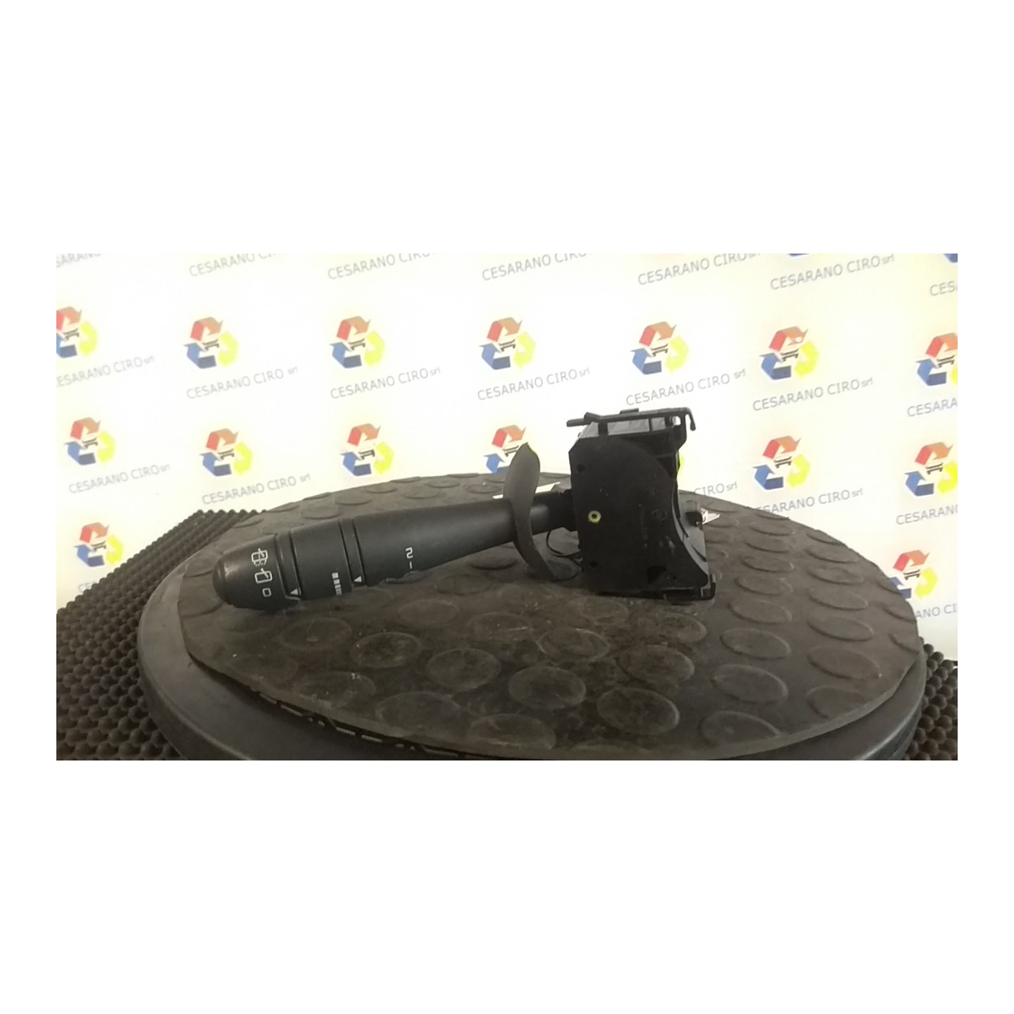 BLOCCO COMANDI TERGICRISTALLI 136 RENAULT TWINGO 2A SERIE (06/07-02/12) D7FA8 7701048915