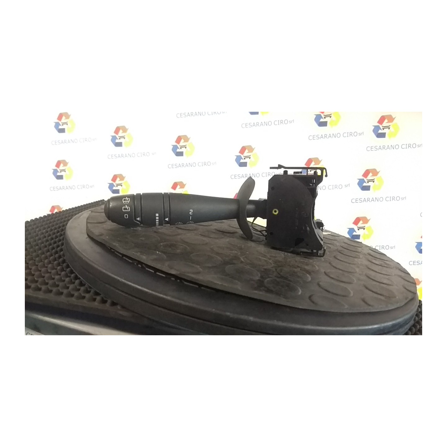 BLOCCO COMANDI TERGICRISTALLI 136 RENAULT TWINGO 2A SERIE (06/07-02/12) D7FA8 7701048915