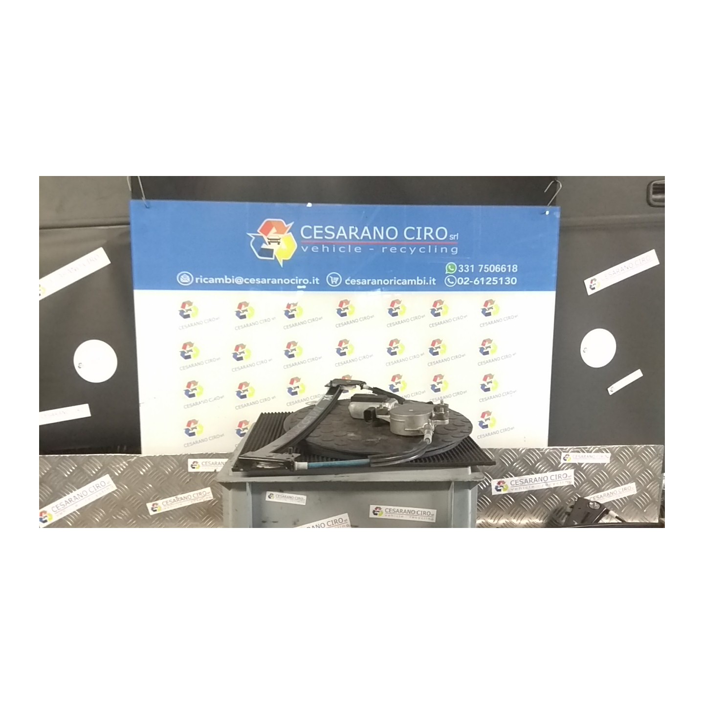 ALZACRISTALLO ELETTR. PORTA ANT. CON MOTORINO DX. 122 ALFA ROMEO 147 (W8) (08/00-01/06) AR32104 46751870