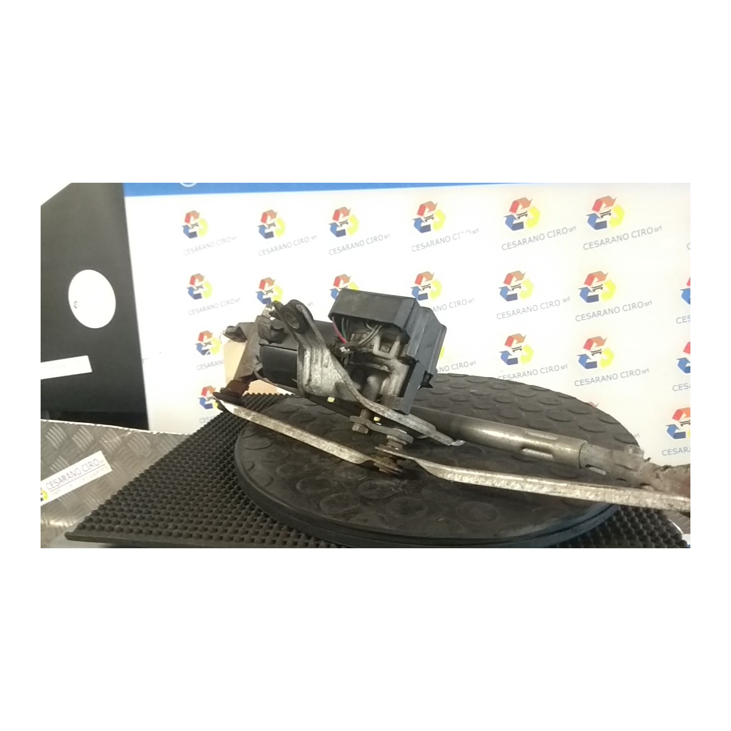 MECCANISMO TERGIPARABREZZA CON MOTORINO 136 LANCIA Y (01/96-10/00) 840A2000 46408351