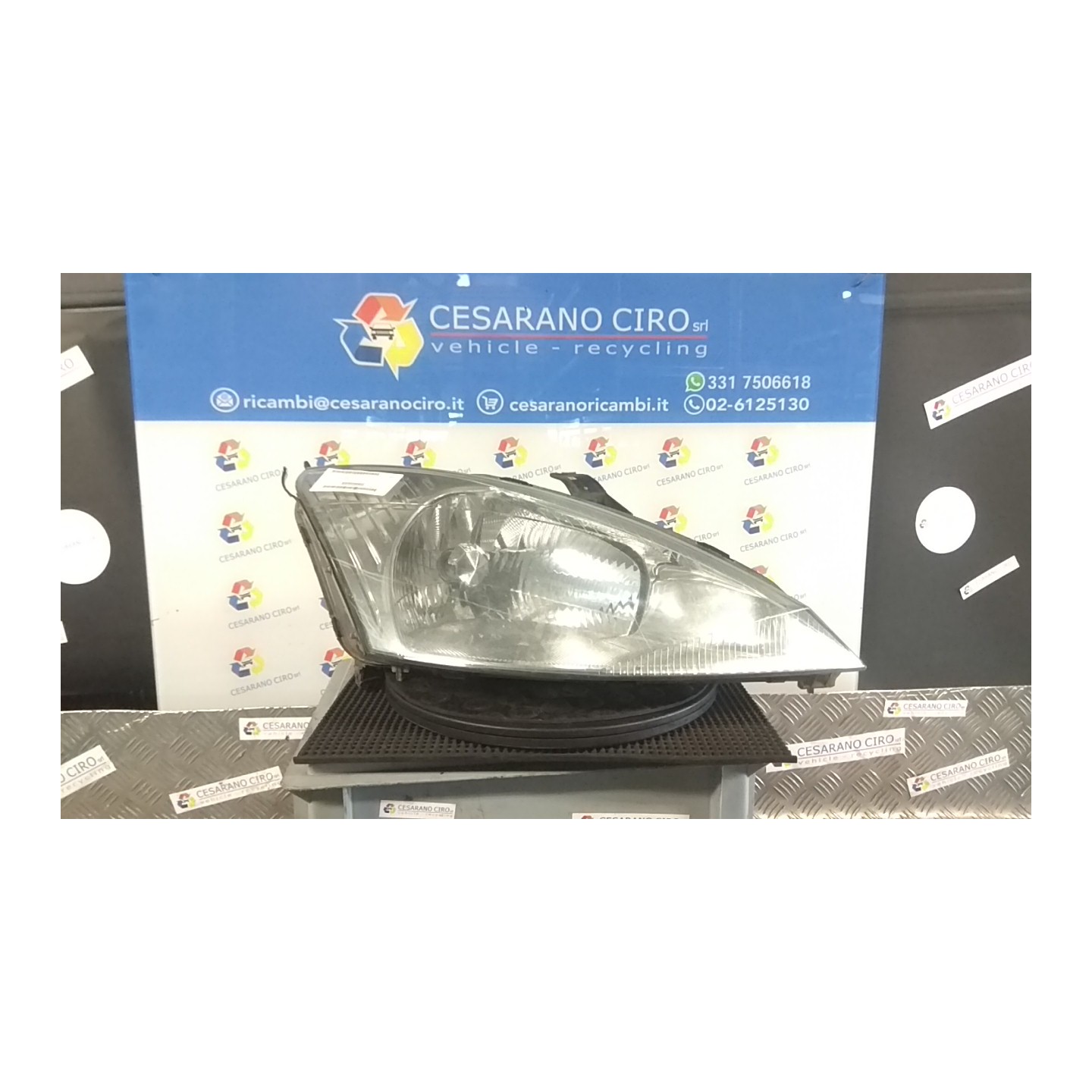 PROIETTORE C/REGOLAZ. MANUALE FARI DX. 144 FORD FOCUS (CAK) (10/98-03/02) FYDA 1152096