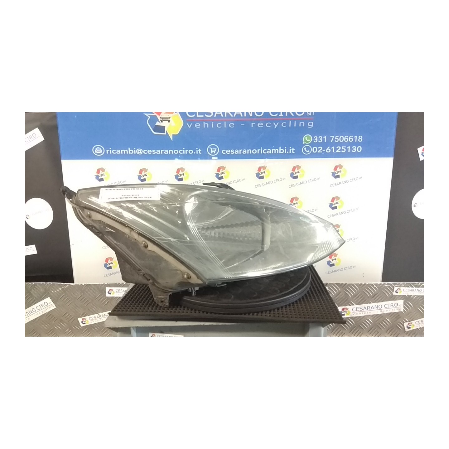 PROIETTORE C/REGOLAZ. MANUALE FARI DX. 144 FORD FOCUS (CAK) (10/98-03/02) FYDA 1152096