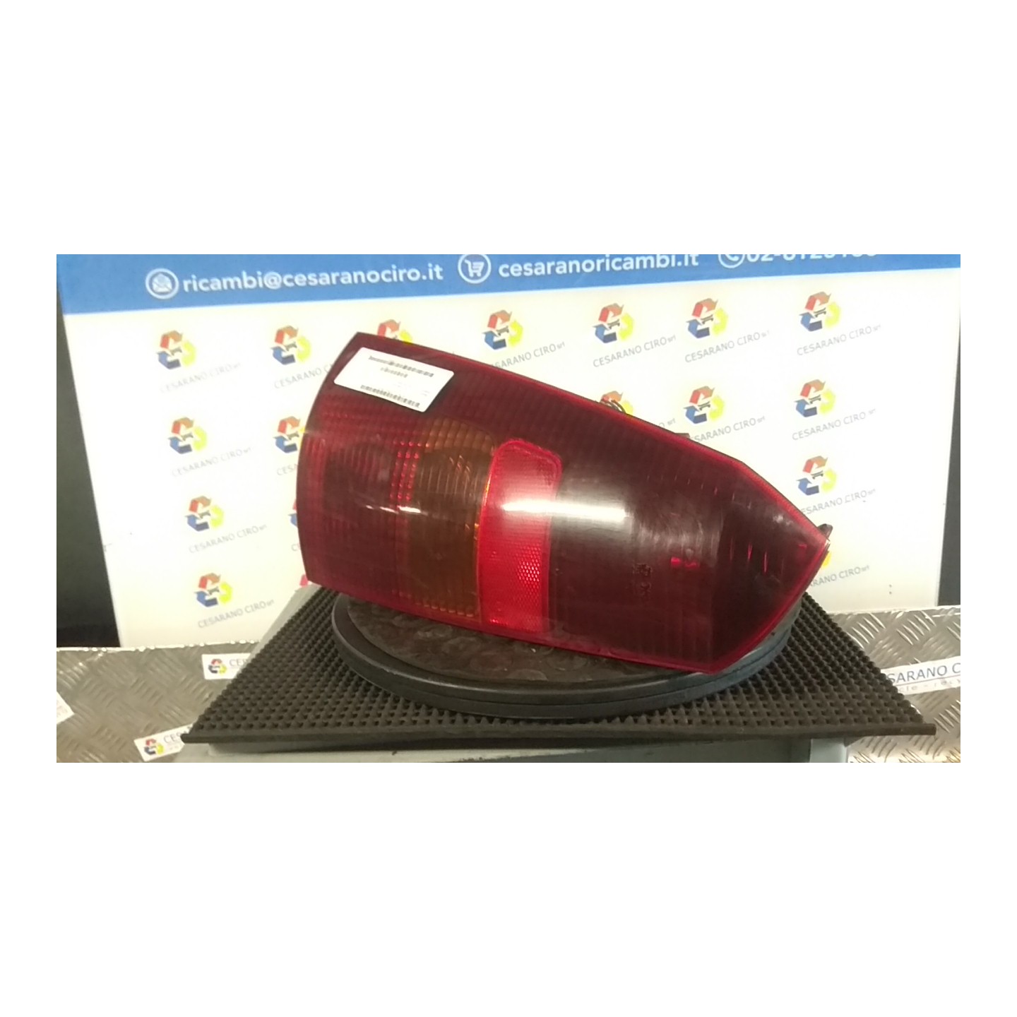 FANALE POST. SX. 145 FORD FOCUS (CAK) (10/98-03/02) FYDA 1233323