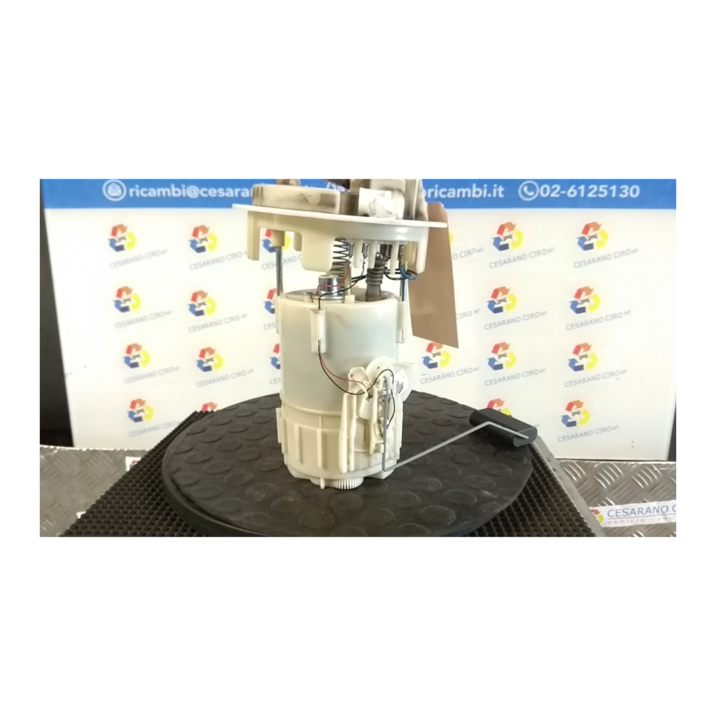 POMPA CARBURANTE C/TRASDUTTORE (GALLEGGIANTE) C/FILTRO CARBURANTE INT. 076 PEUGEOT 208 (01/12-11/15) HM01 9674466980