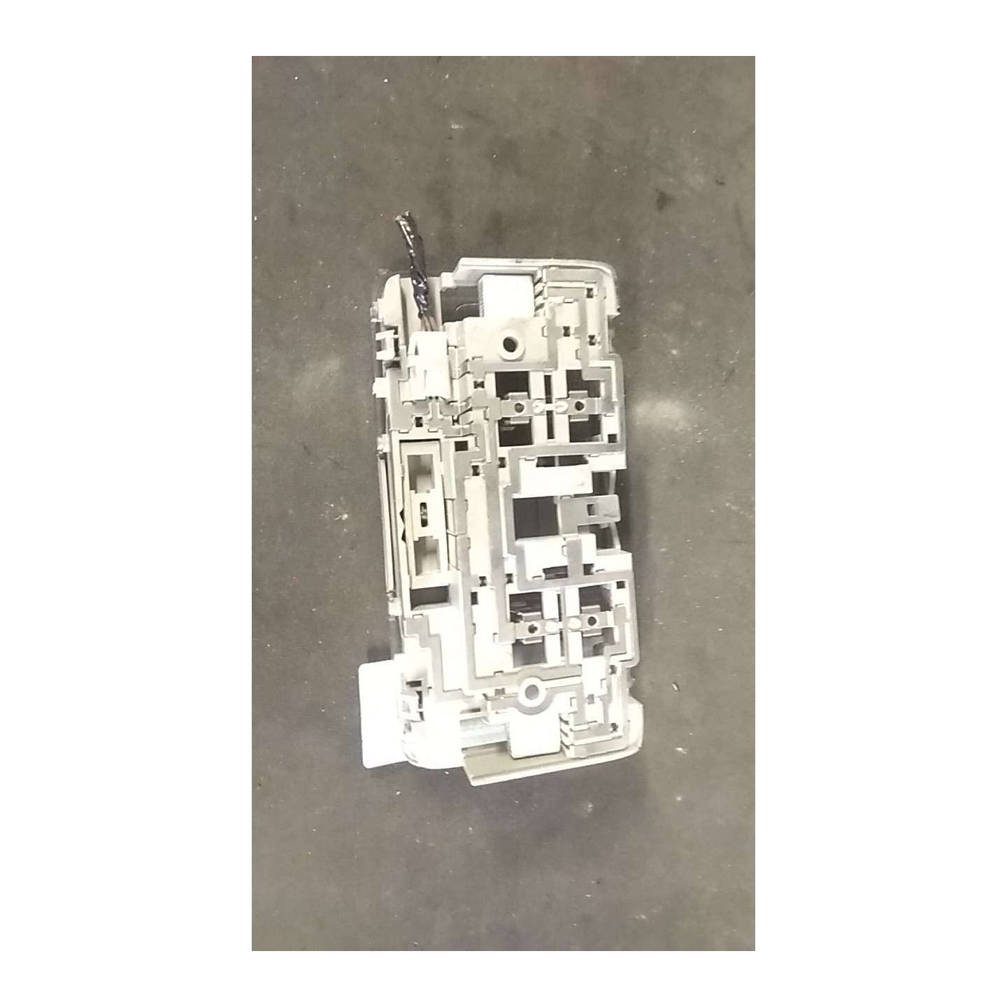 LUCE CORTESIA ANT. TETTO 044 RENAULT KOLEOS (05/08-) M9RG8 26430JY00B
