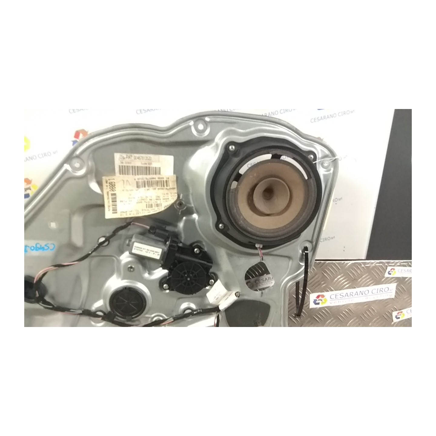 ALZACRISTALLO ELETTR. PORTA POST. C/INTELAIATURA INT.PORTA DX. 062 FIAT STILO (2C) (09/01-11/03) 192A1000 46831656