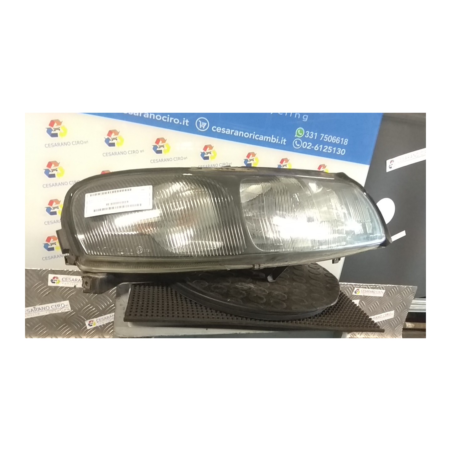 PROIETTORE DX. 077 VOLVO V70/XC70 (01/00-10/07) D5244T 30655906