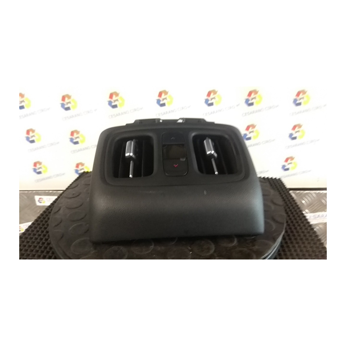 BOCCHETTA ARIA POST. CONSOLLE CENTR. 039 HYUNDAI TUCSON (12/20-) G4FU 97040N7000NNB