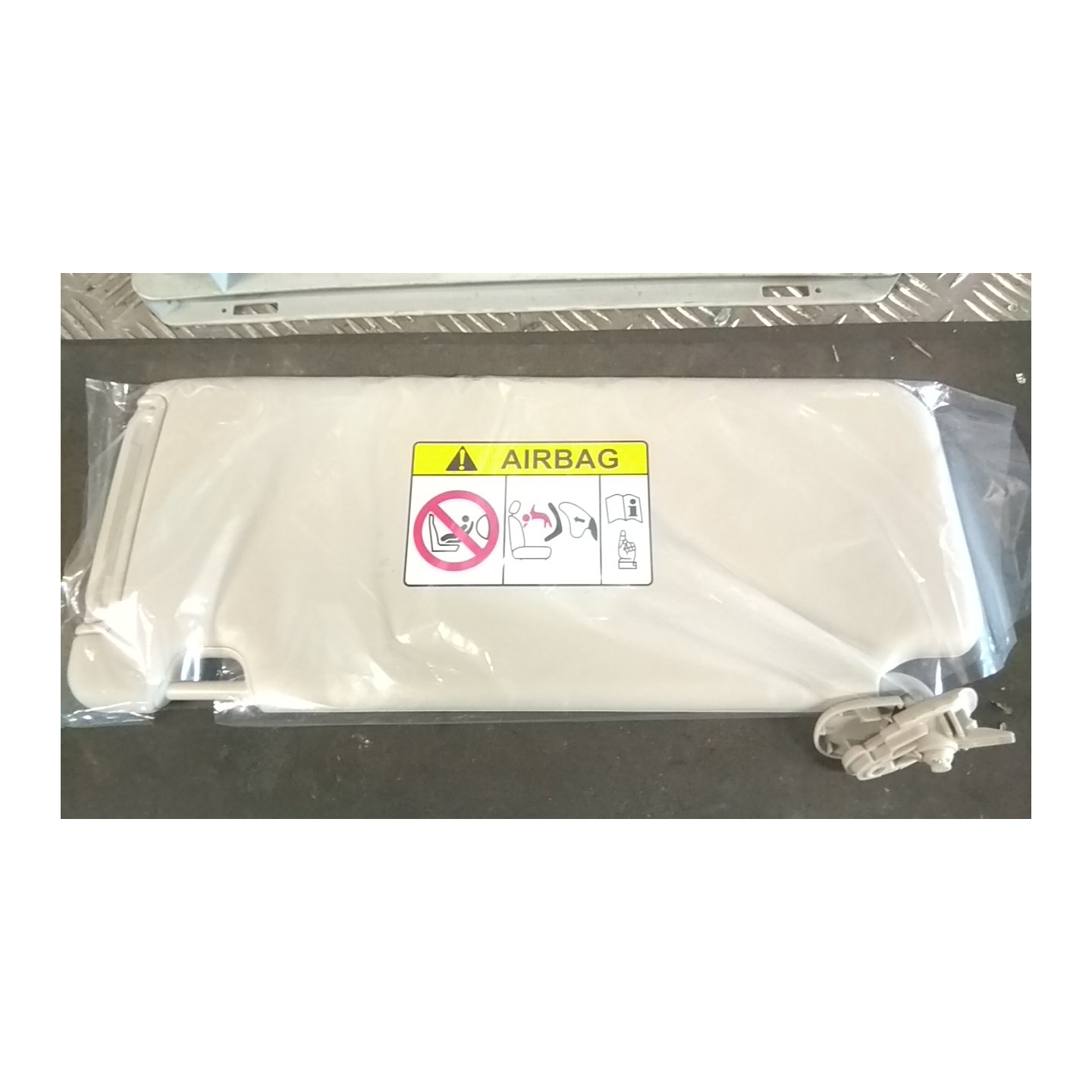 ALETTA PARASOLE PARABREZZA P/POWER ONE TOUCH SAFETY DX. 046 HYUNDAI TUCSON (12/20-) G4FU 85220N9350NNB