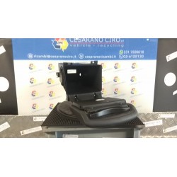 VANO PORTAOGGETTI APPOGGIABRACCIO CONSOLLE CENTR. P/BLOCCO FRIZIONE 063 HYUNDAI TUCSON (12/20-) G4FU 84680N7210NNB