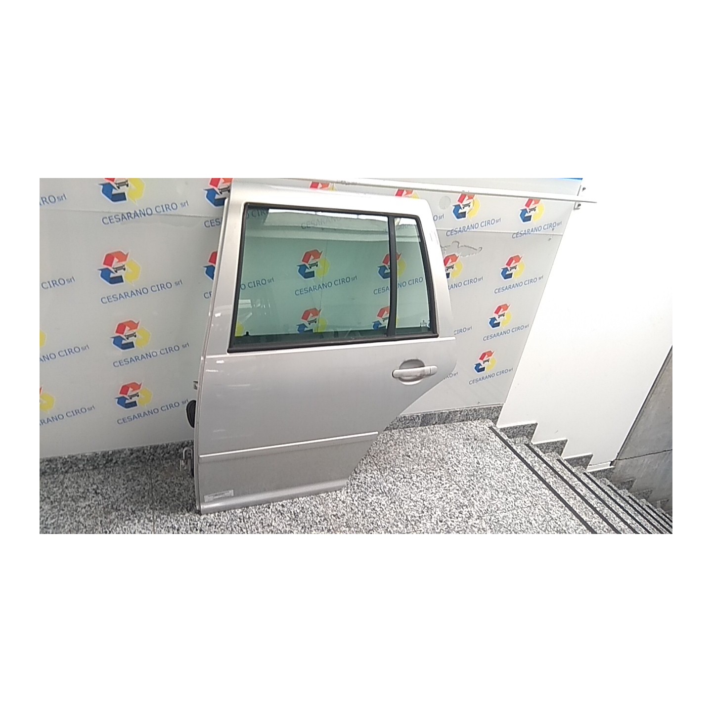 PORTA POST. SX. 147 VOLKSWAGEN GOLF (1J) (09/97-03/06) AJM 1J9833055E