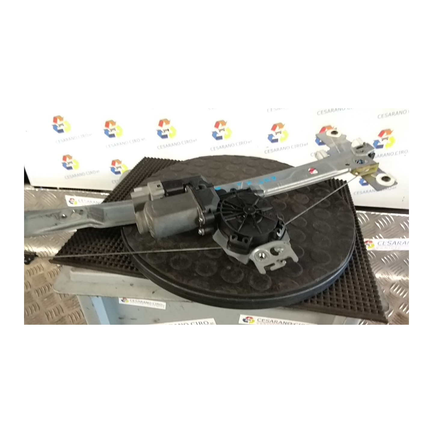 ALZACRISTALLO ELETTR. PORTA ANT. C/MOTORINO SX. 116 PEUGEOT 207 (04/06-06/09) KFU 9221Y4