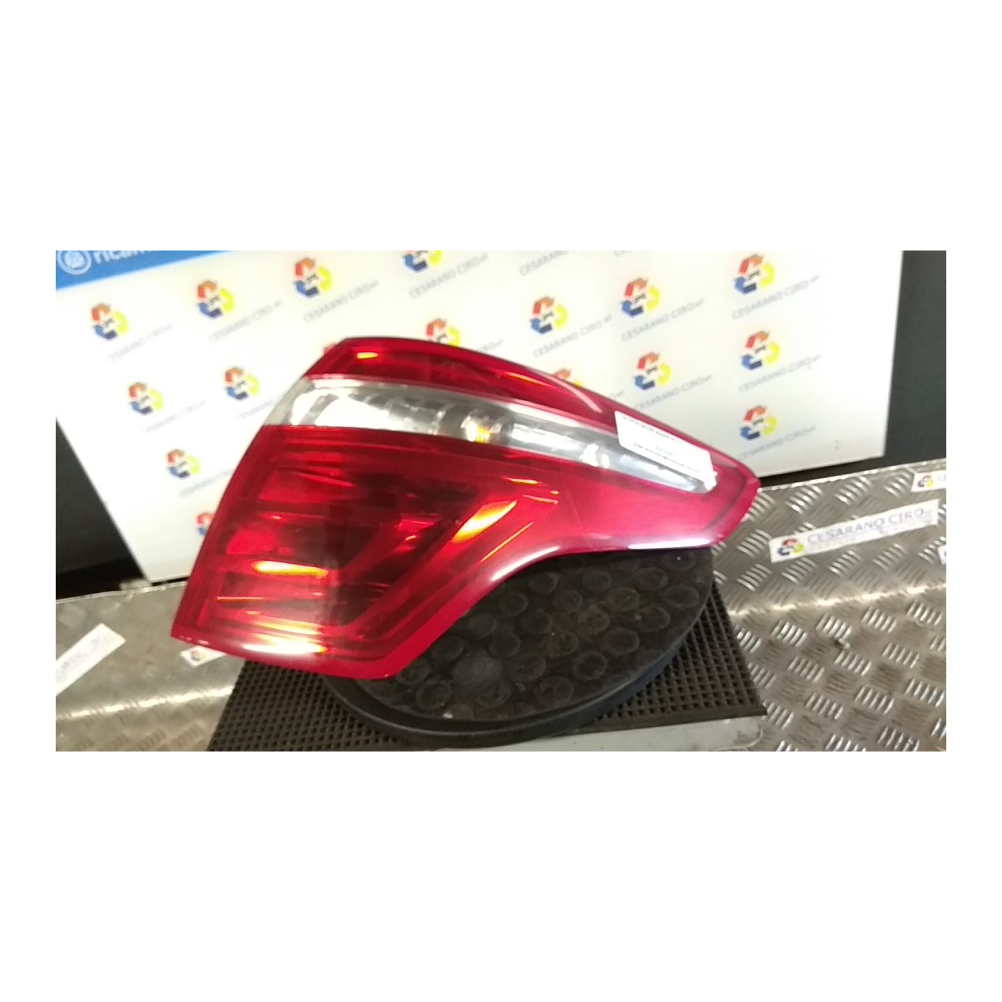 FANALE POST. PARTE EST. DX. 132 CITROEN C4 PICASSO (09/06-08/13) 9HZ 6351CA