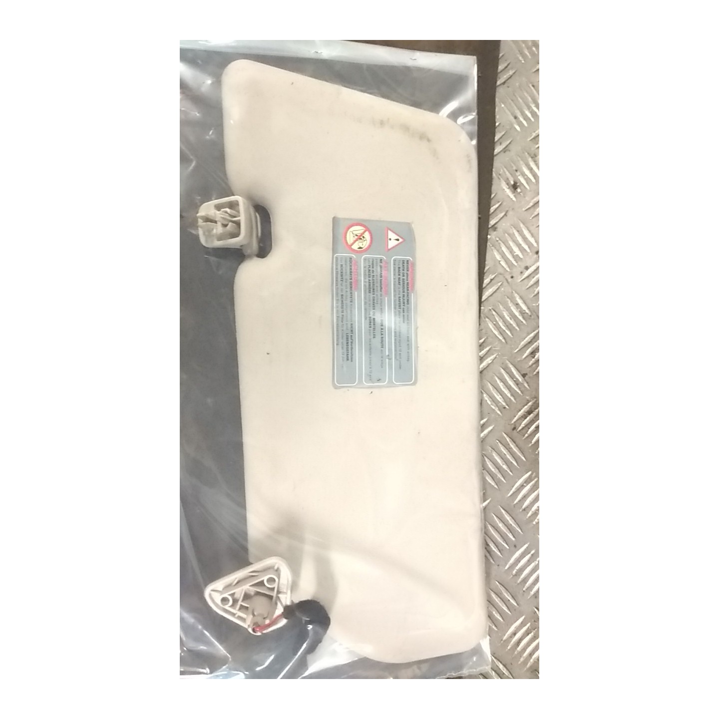 ALETTA PARASOLE PARABREZZA DX. 147 NISSAN ALMERA TINO (07/00-04/03) QG18 96400BU080