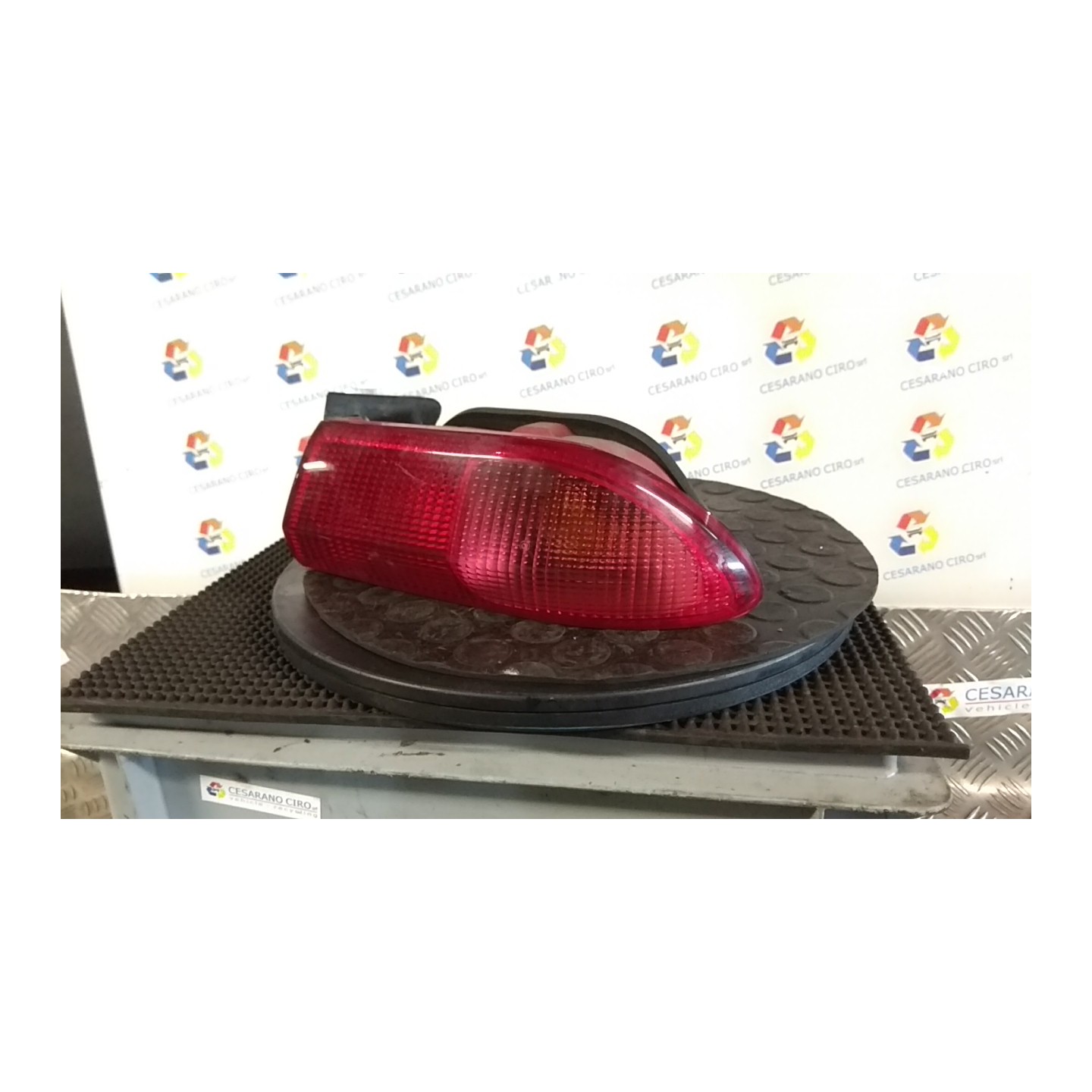 FANALE POST. PARTE EST. DX. 168 ALFA ROMEO 156 1A SERIE (03/02-05/03) AR32205 60620136