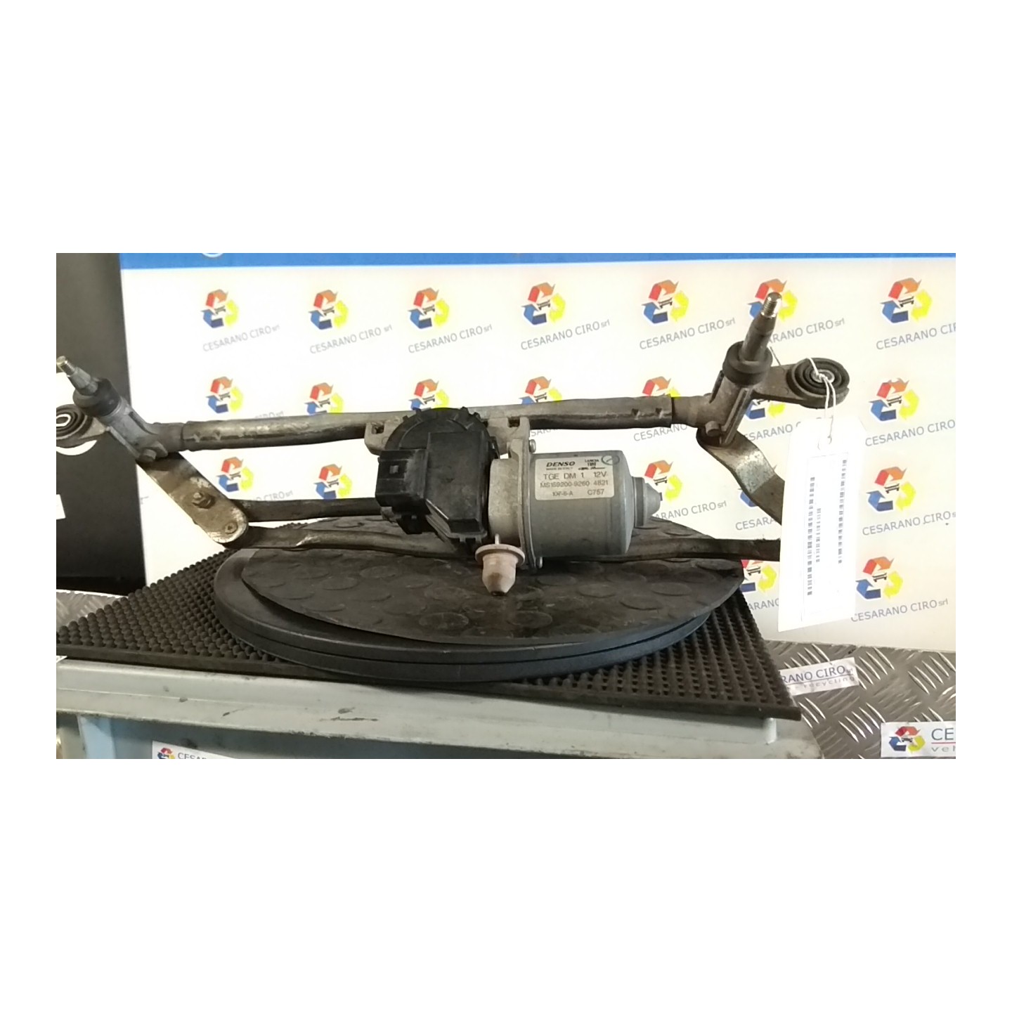 MECCANISMO TERGIPARABREZZA CON MOTORINO 073 FIAT PANDA (33) (12/11-04/17) 169A4000 52024852