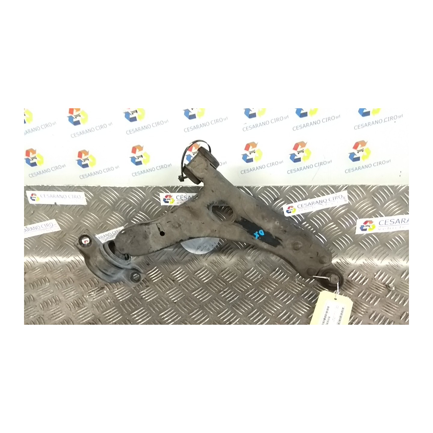 BRACCIO OSCILLANTE SOSP. ANT. DX. 083 FORD FOCUS (CAK) (10/98-03/02) FYDA 1207973