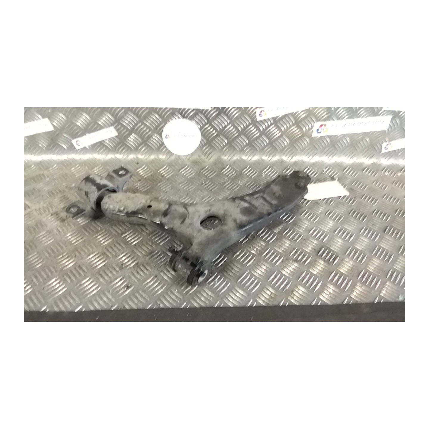 BRACCIO OSCILLANTE SOSP. ANT. DX. 083 FORD FOCUS (CAK) (10/98-03/02) FYDA 1207973