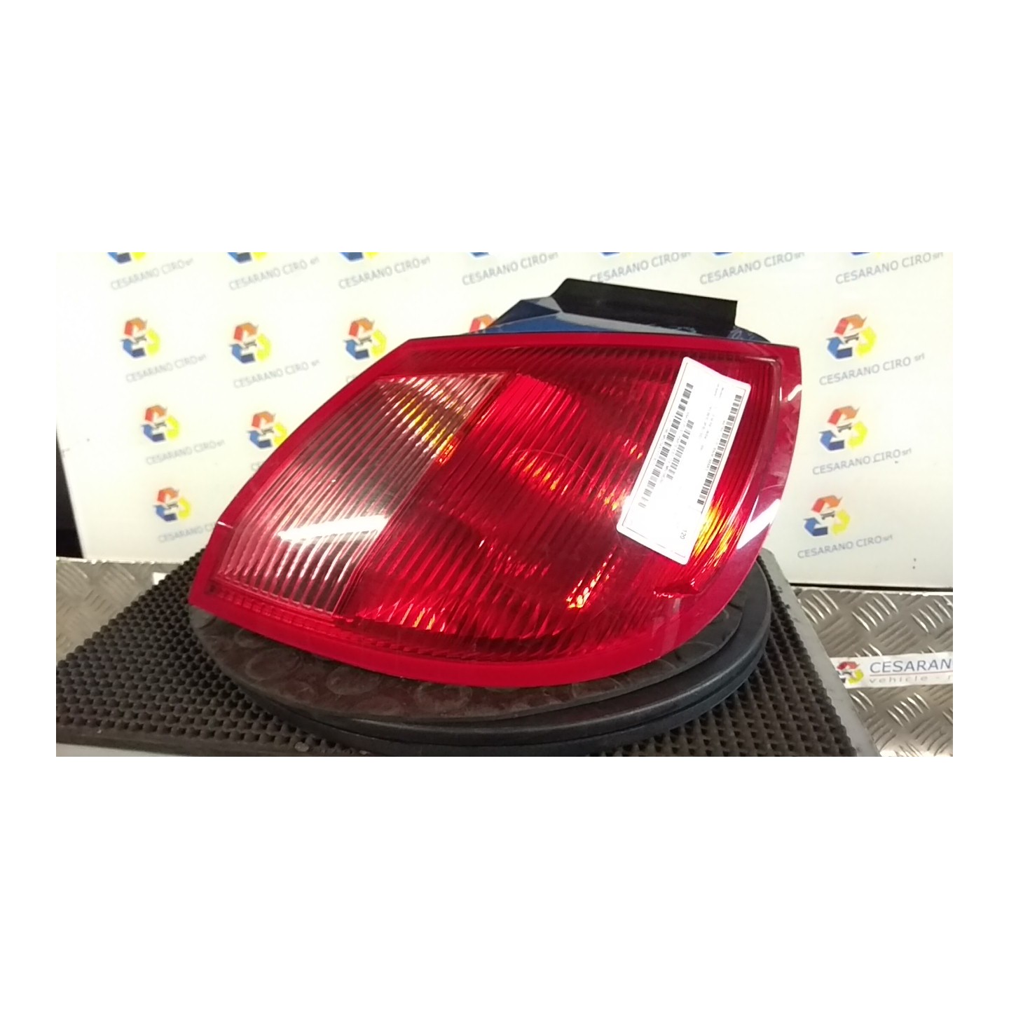 FANALE POST. PARTE EST. DX. 063 MITSUBISHI COLT 7A SERIE (06/04-12/09) 135930 MN186268