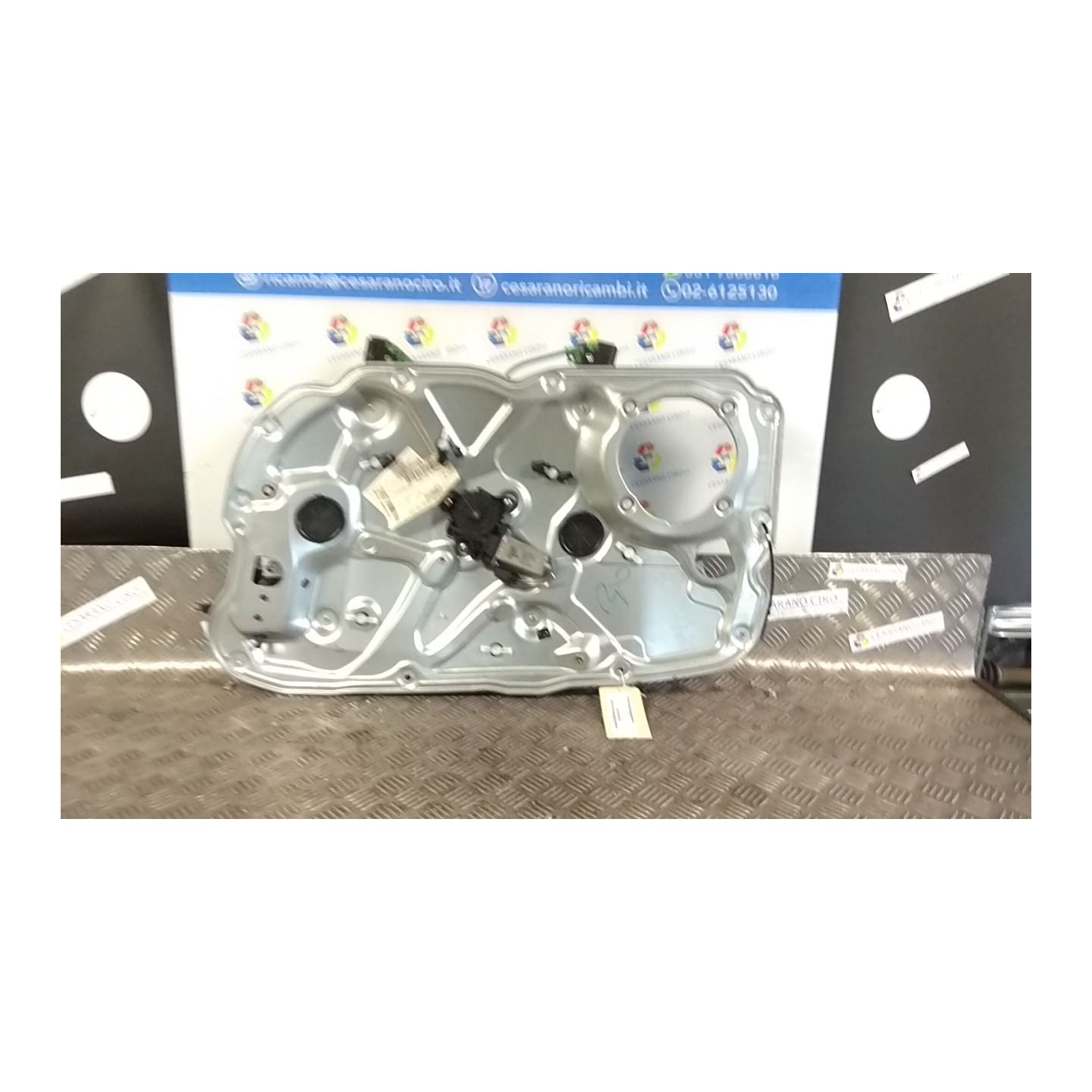 ALZACRISTALLO ELETTR. PORTA ANT. DX. 071 FIAT STILO (2V) (11/03-06/09) 192B3000 46831654