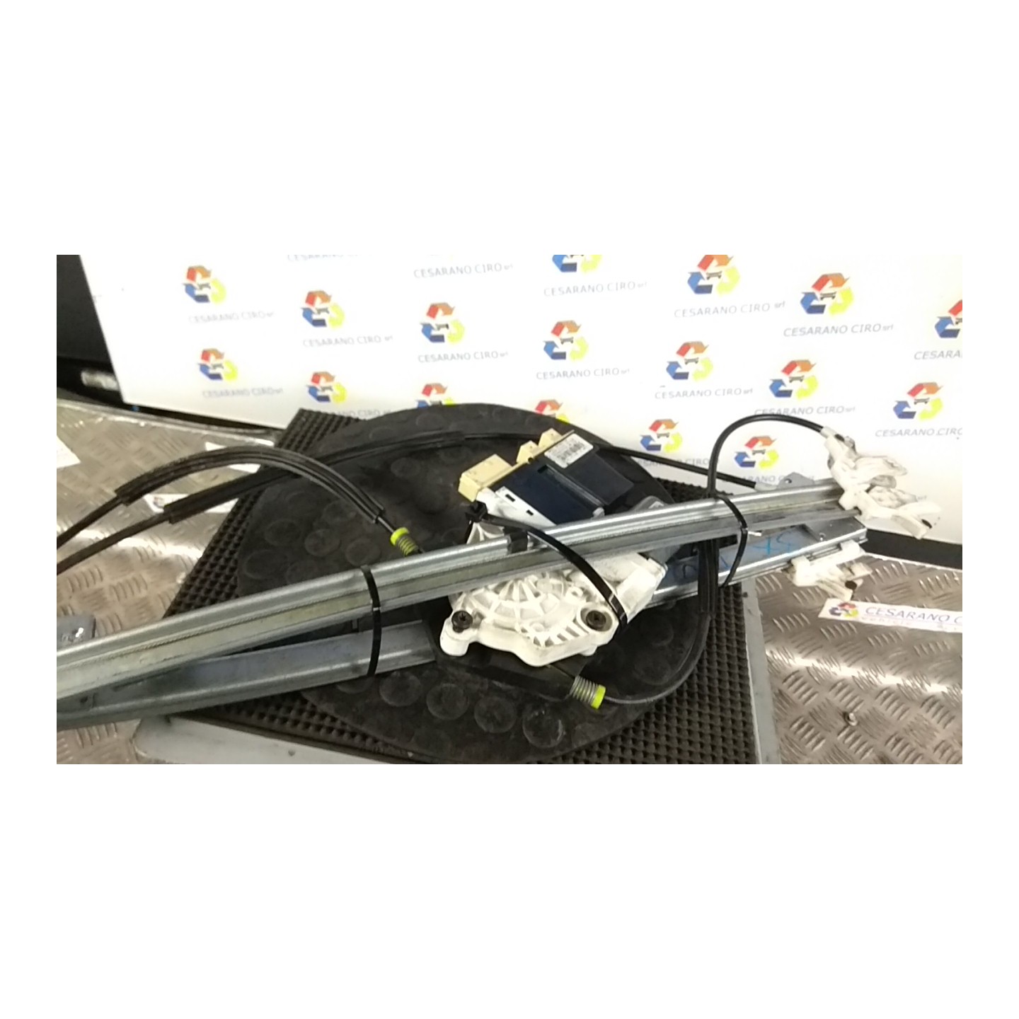 ALZACRISTALLO ELETTR. PORTA ANT. SX. 085 FIAT ULYSSE (2F) (06/02-12/10) RHR 1485312080