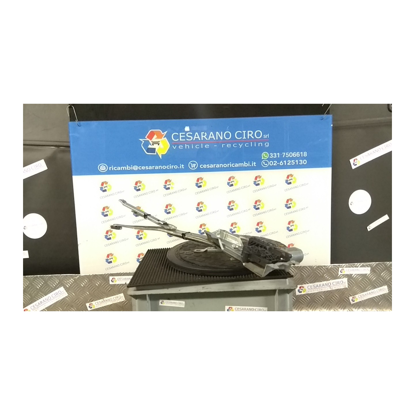 ALZACRISTALLO ELETTR. PORTA ANT. DX. 059 OPEL ASTRA (A04) (01/04-03/11) Z17DTH 93178696