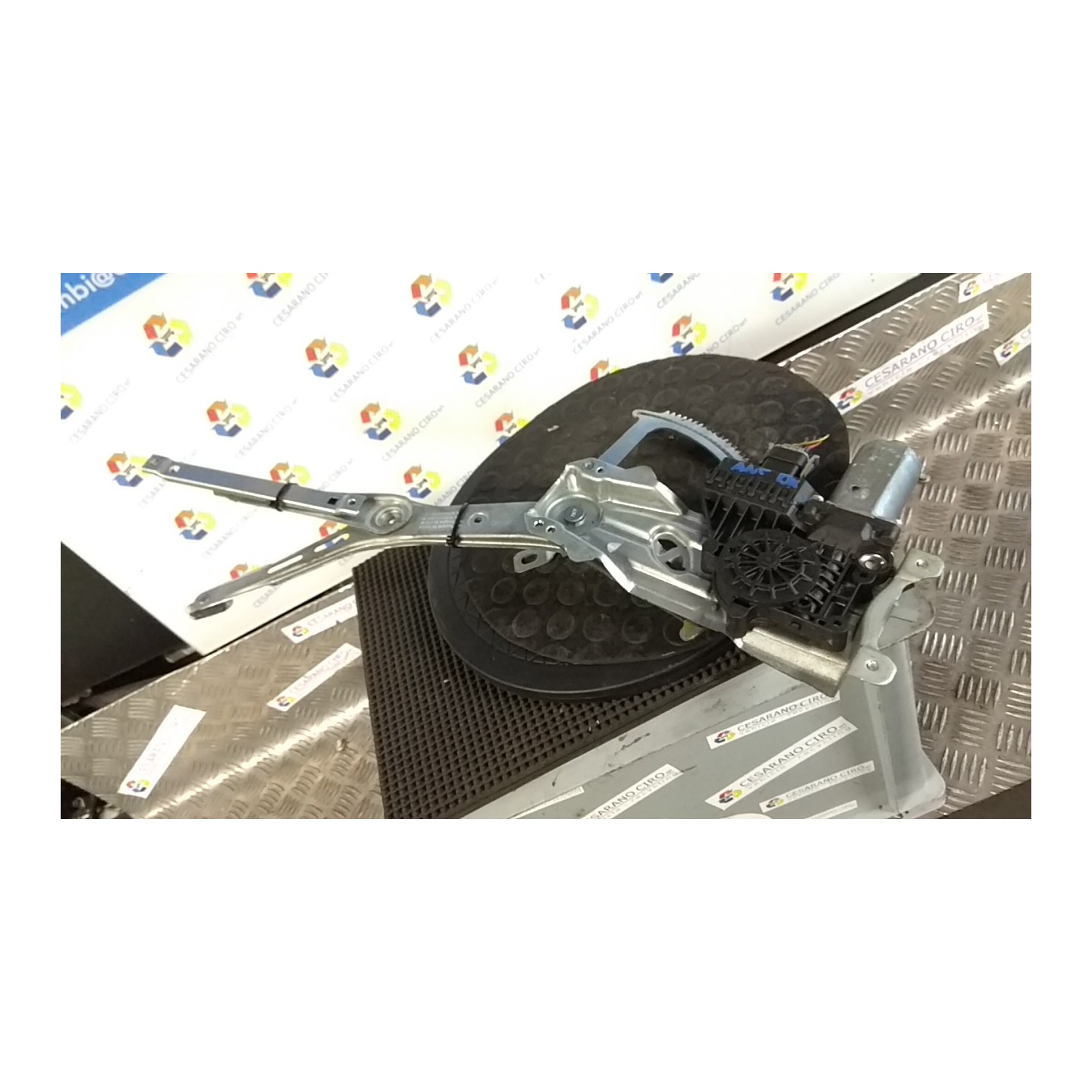 ALZACRISTALLO ELETTR. PORTA ANT. DX. 059 OPEL ASTRA (A04) (01/04-03/11) Z17DTH 93178696