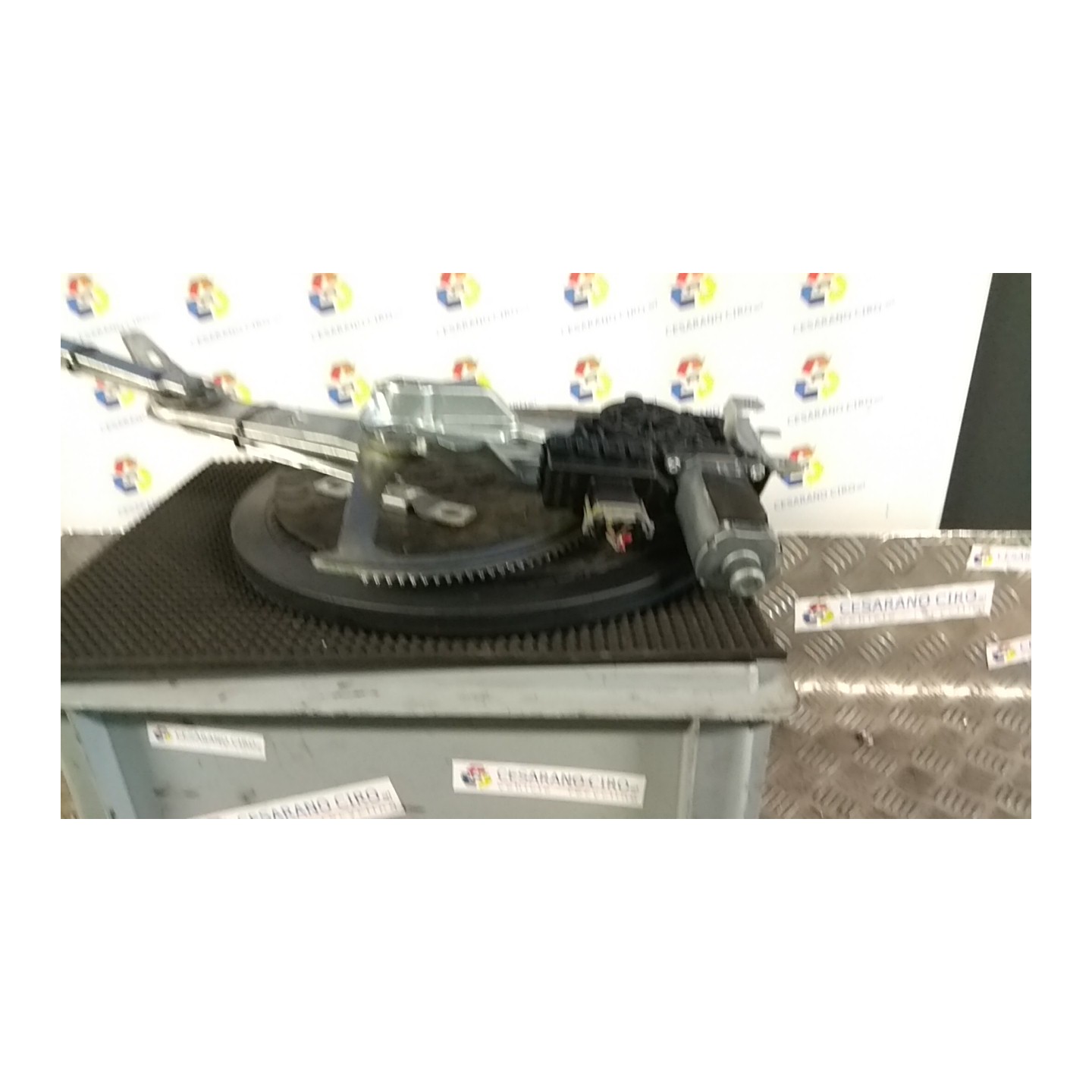 ALZACRISTALLO ELETTR. PORTA ANT. SX. 060 OPEL ASTRA (A04) (01/04-03/11) Z17DTH 93178695