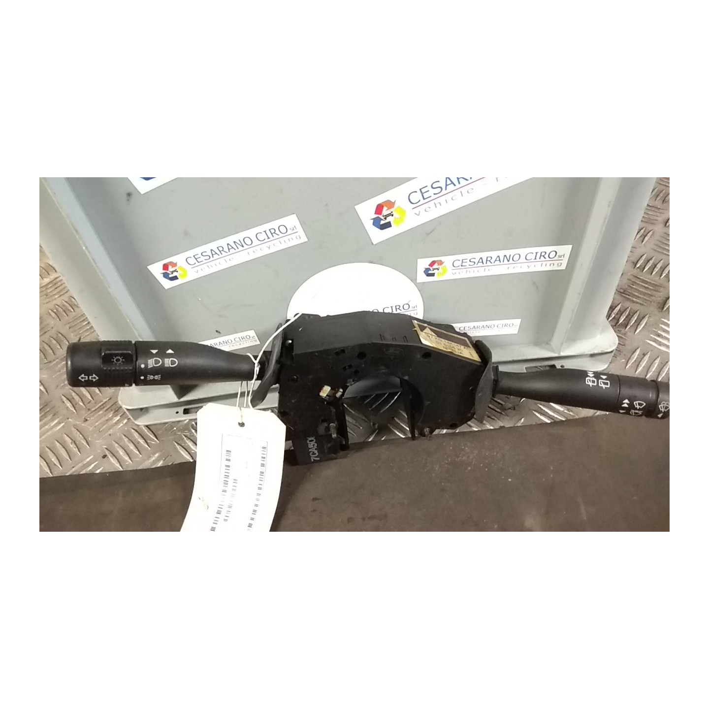 DEVIOGUIDASGANCIO 08-98 C/LAVA TERGI POST. 113 FORD KA (CCQ) (11/96-10/08) J4D 1041412